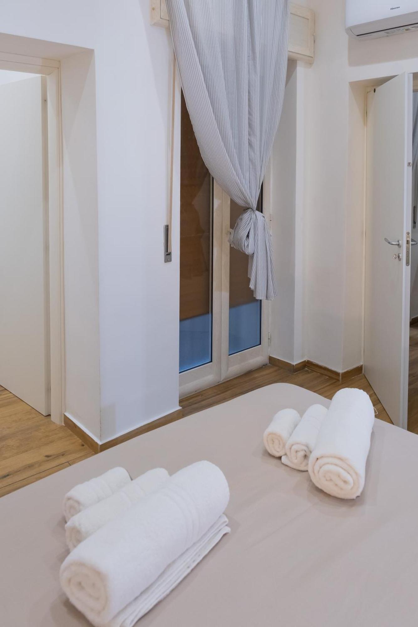 Ferienwohnung Colibri A Piazza Dante Neapel Exterior foto